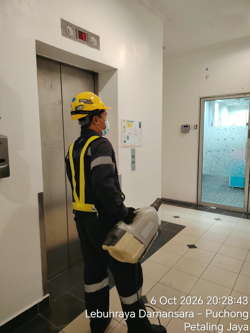 Commercial pest management
